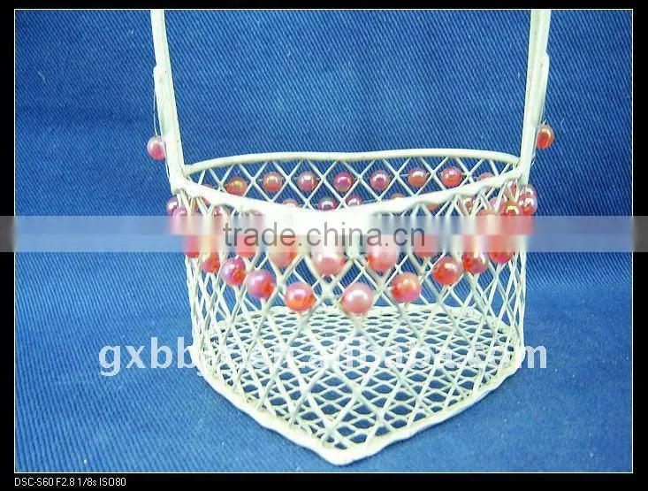White heart shaped storage wire latest design fruit basket decorative with red pearl