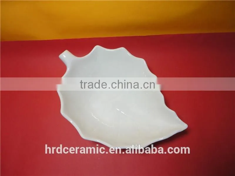Wholesale 24*16*8cm ceramic white leaf dishes