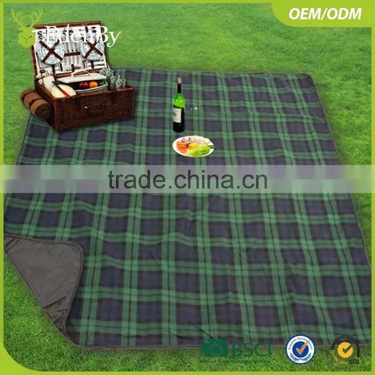 2017 Top selling high quality outdoor camping family picnic rug/picnic blanket