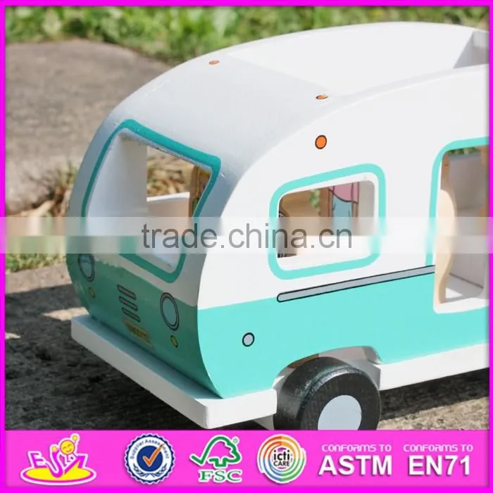 2017 New products kids funny animals and four people wooden toy cars W04A313