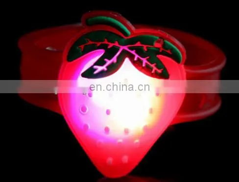 LBS-0031 LED flashing strawberry bracelet