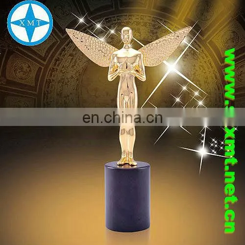 wholesale gold and silver plated zinc alloy metal twisted trophy