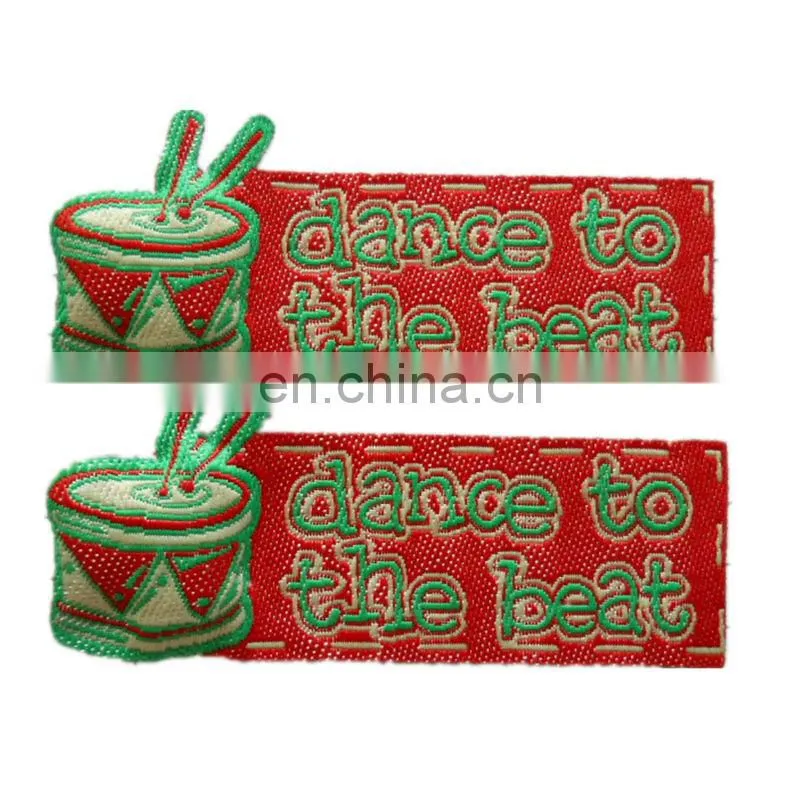 washable Embroidered Woven Patch Woven Labels with garment