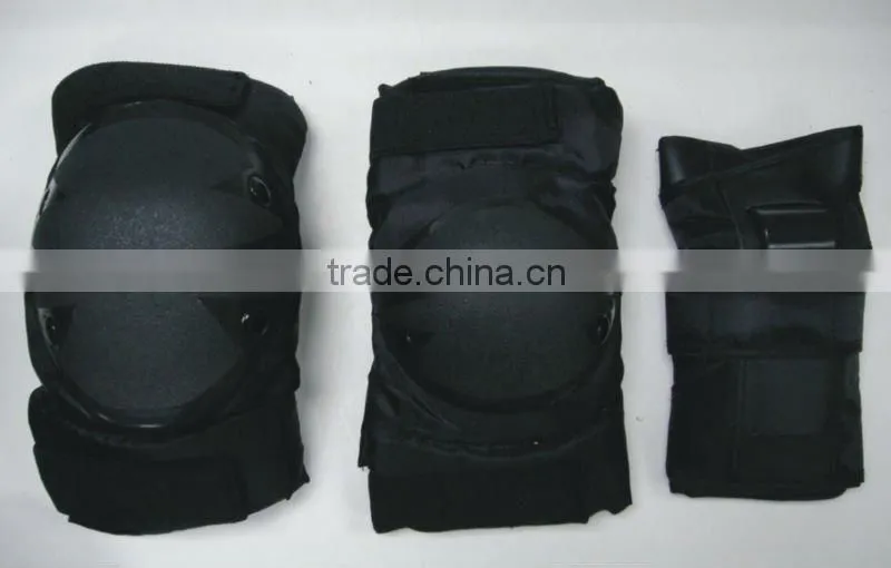 Custom knee pads for protective skate/ski/snowboard/skate board