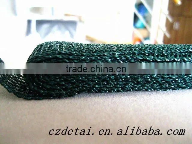 plastic tree tie