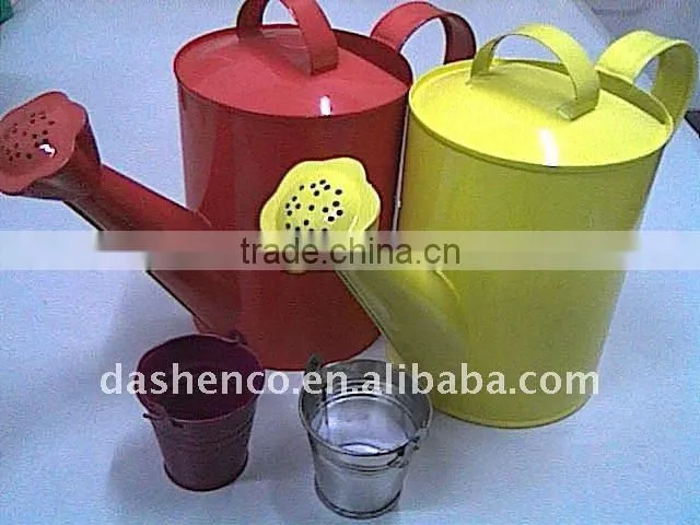 metal watering pot for gardening