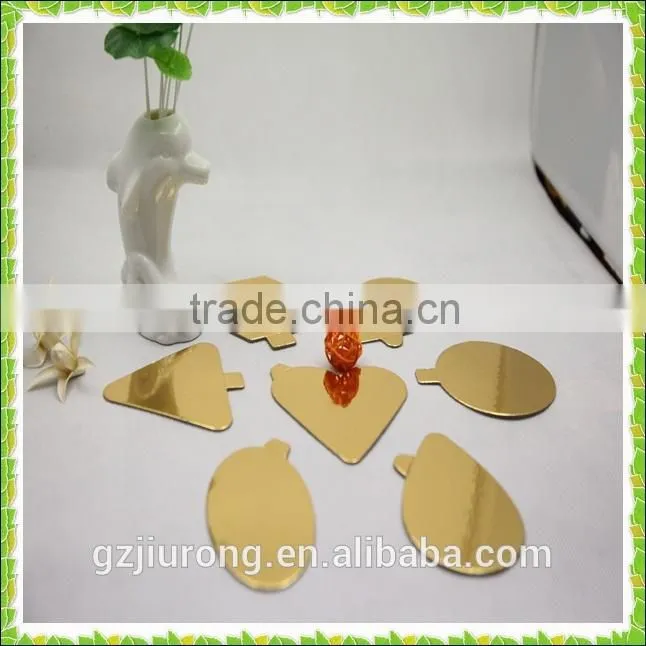Decorative golden cake board
