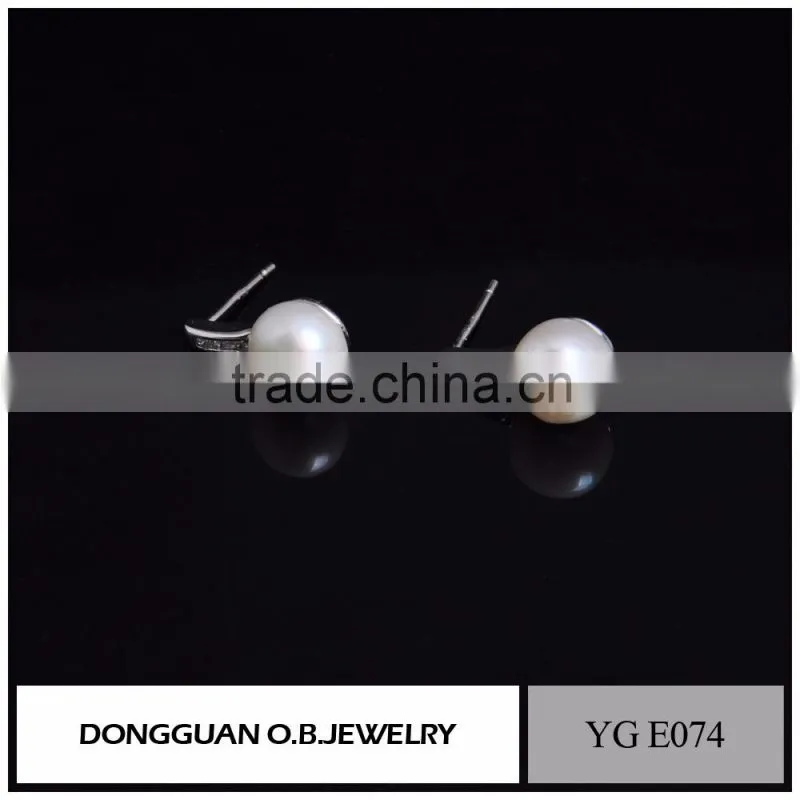 Jewelry Fashion Stud Pearl Earring for Women, Simple Designer Silver Earrings