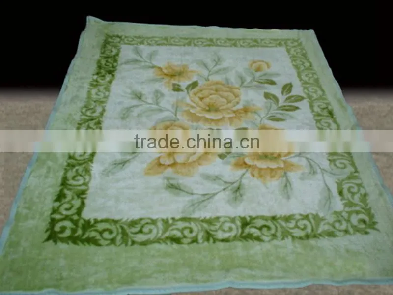 China Suppliers wholesale fleece blankets 100% polyester cuddly super king size mink blanket
