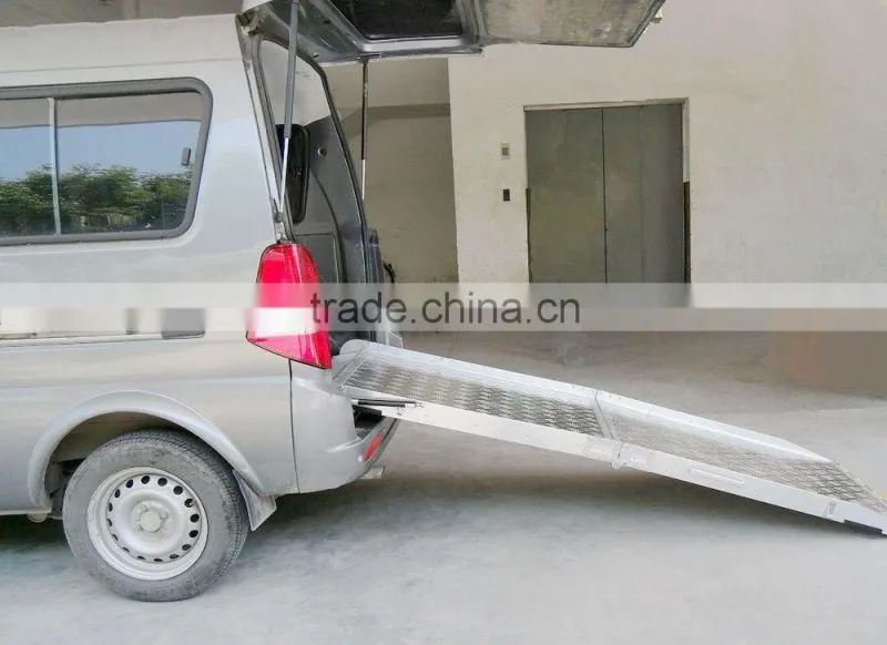 China famous BMWR-2 Aluminum Manual Folding Ramps for van and minibus