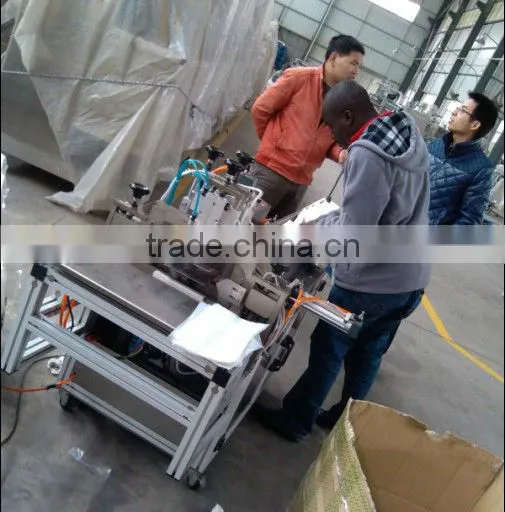 C:CDH-30 Facial Tissue Napkin Packing Machine Semi Automatic With Auto Conveyor