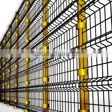 Single Extension Arm Chain Link Fence