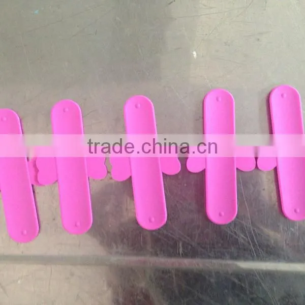 New Shape Multi Colours Soft Silicone Slap Holder for Mobile Phone