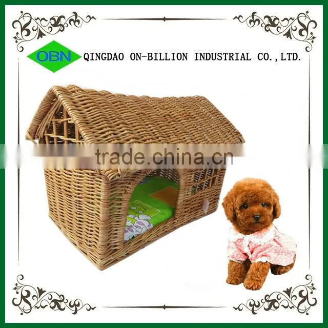 Hand knitting rustic dog and cat house wicker pet bed