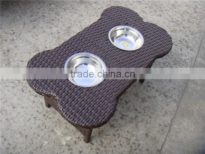 High quality rattan pet feeder