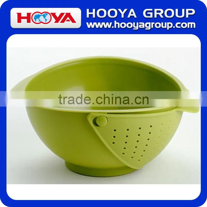 Plastic stainer basket