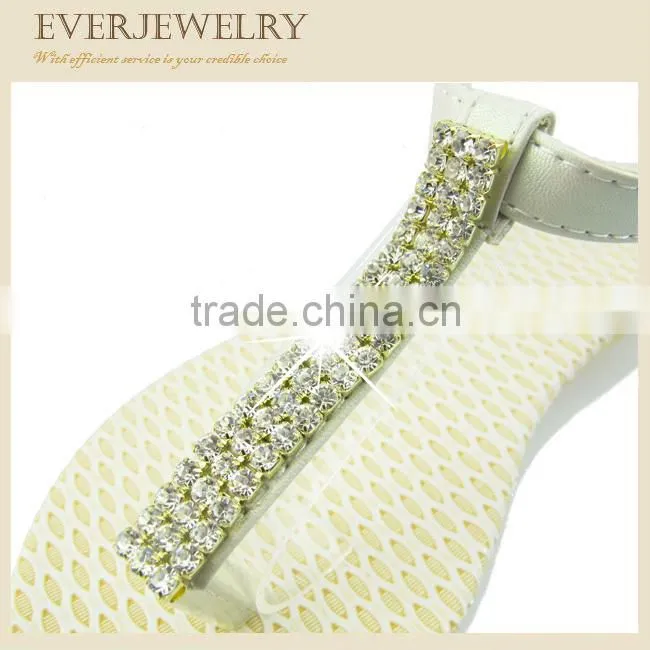 2017 new arrival fashion parts of a sandal