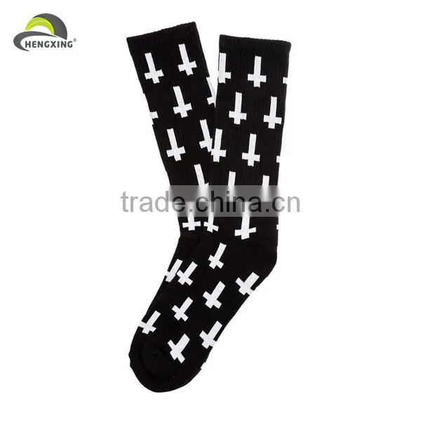 Cheap custom designer sport socks