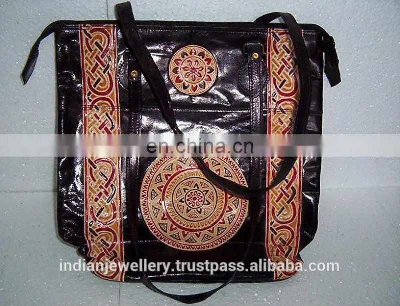 Manufacturer of Leather bags, handbags, purses, original leather bags exporter