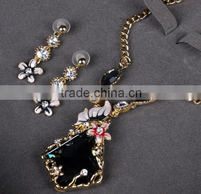 Korean jewelry set rhombus crystal long joker sweater chain necklace set beautiful necklace set