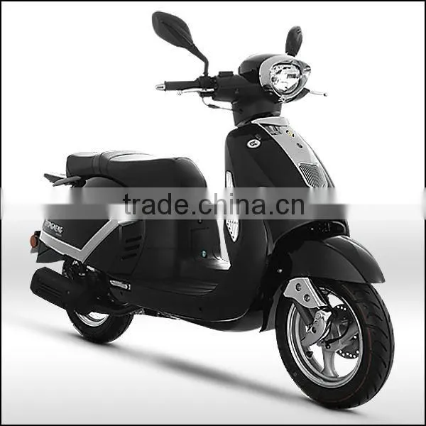 150cc Air Cooled 4 Stroke Gasoline Scooter & Moped with Lambretta design Classic Model Made in China