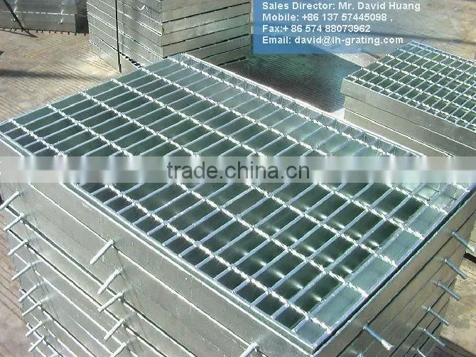 galvanized trench floor grating