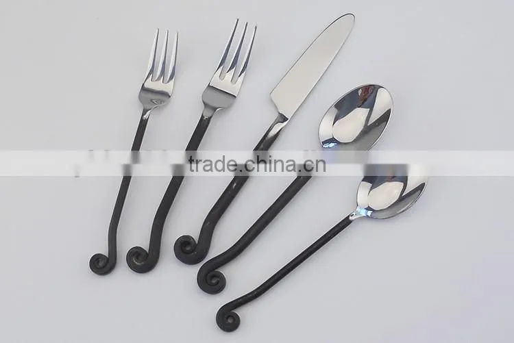 24PCS Black Handle Cutlery Set 9003
