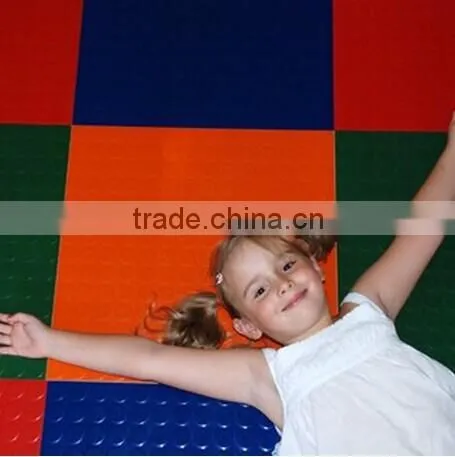 Rubber flooring tiles