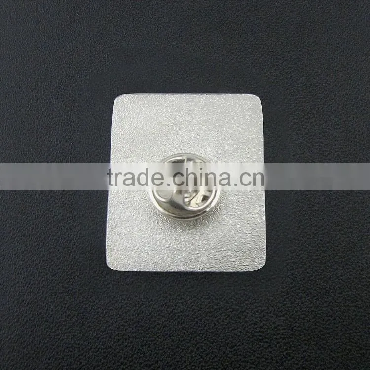 2016 epoxy coated offset printing metal badge with safety pin