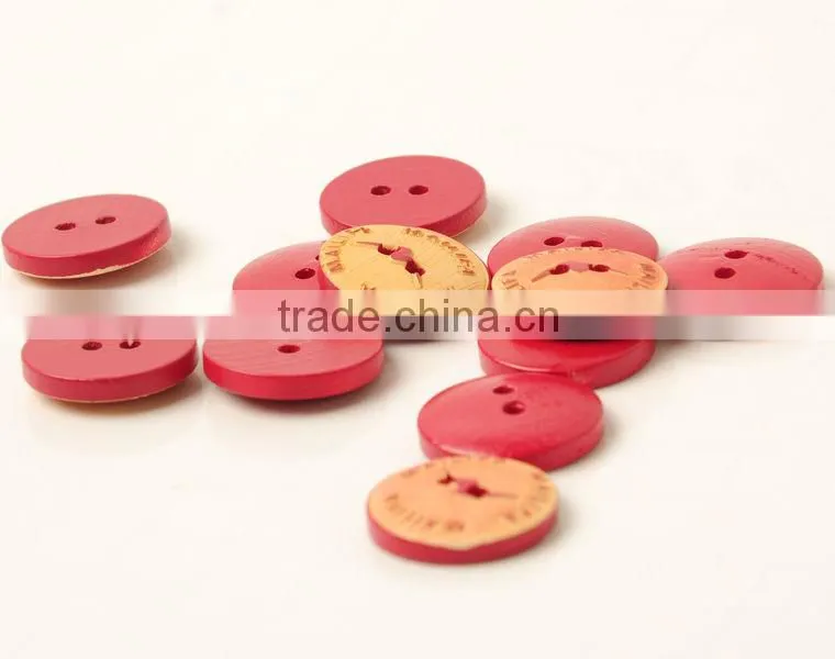 Fancy High Quality 2 Holes Red Painted Wooden Buttons with Figure Engraved On