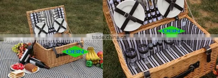 Rattan material 4 person hand woven wicker picnic basket for sale