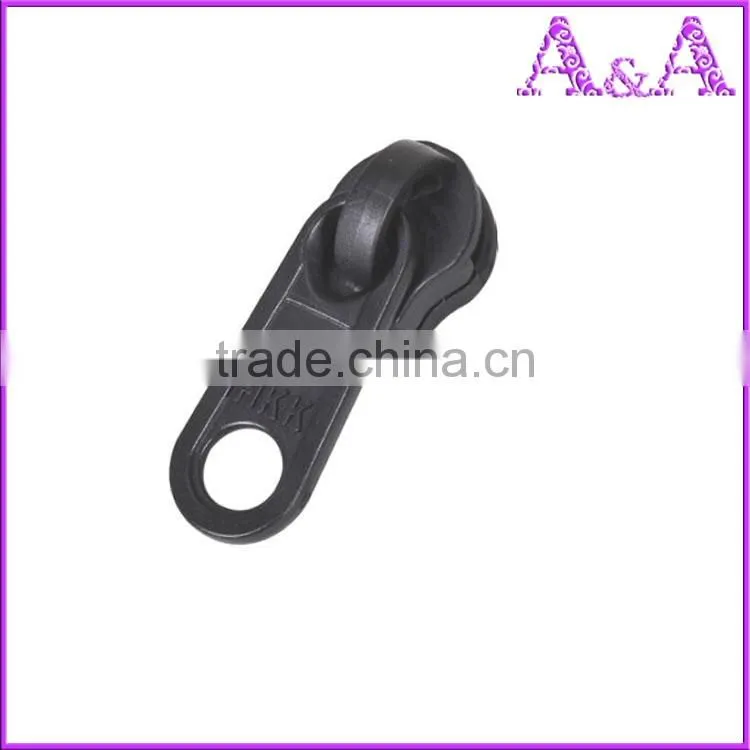 #8 black nylon slider A/L