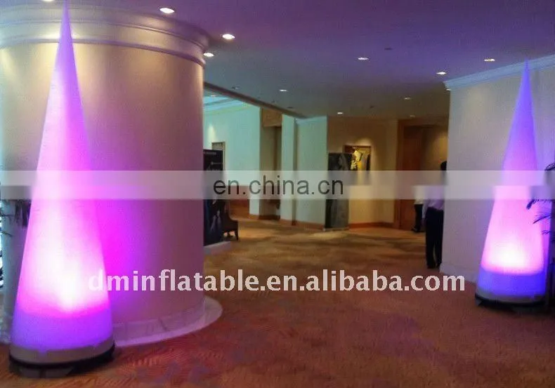 Hot slae christmas inflatable cone with led light