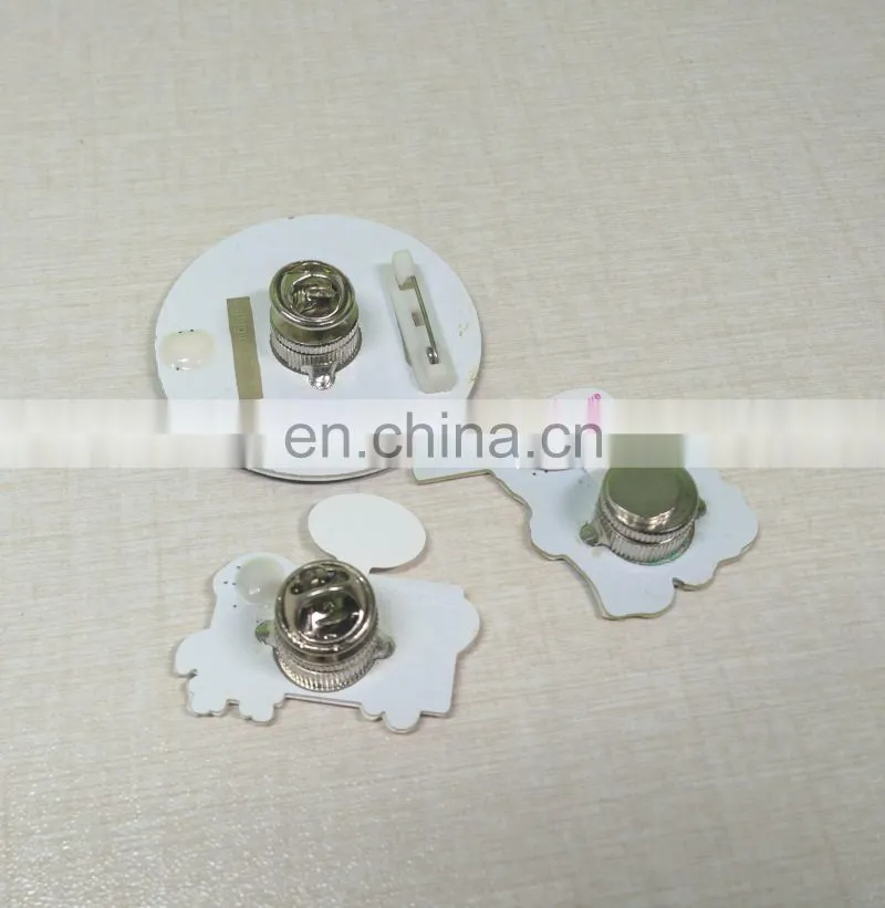 2017 Popular new product party gift led pin badge