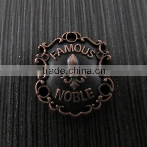 ANTIQUE FAMOUS NOBLE DESIGNED METAL PLATE FOR APPAREL