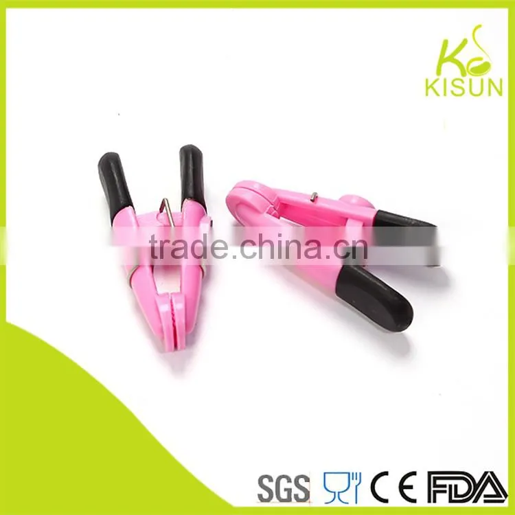 kitchen gadgets colorful mini plastic tongs food bag traps