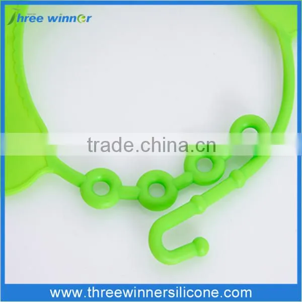 Food grade promotion silicone bib custom wholesale baby bib
