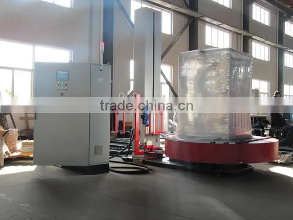 Plastic pallet bundling machine for transportation