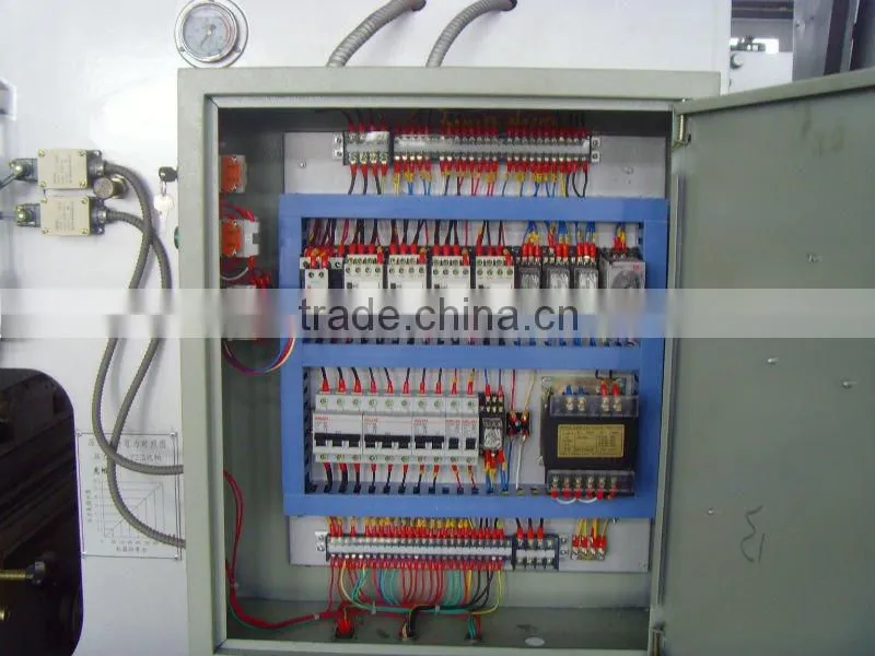 Hydraulic pressbrake