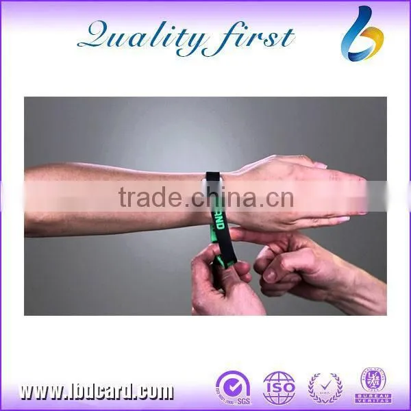 High Quality Silicone Rubber Wristband Access Control, China Wristband RFID Manufacturer