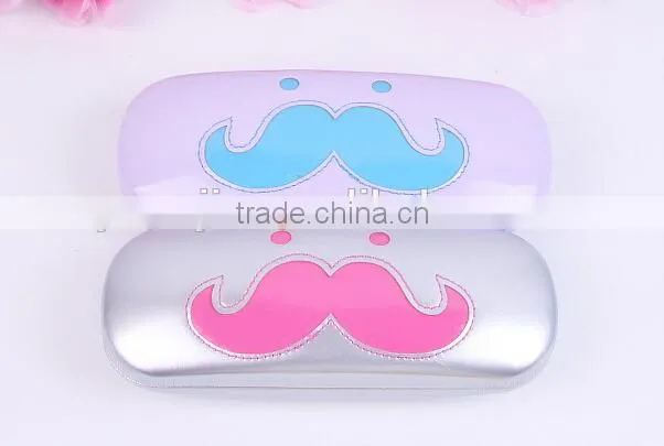 Supply fashion cute beard Glasses case