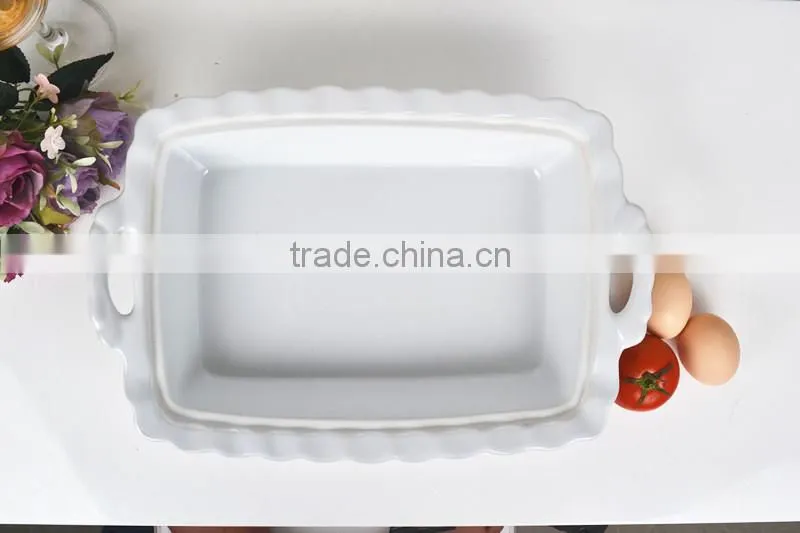 15.5" Square white ceramic bakeware with lid