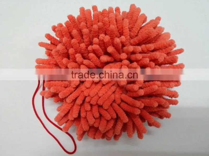 Car microfiber cleaning ball with chenille screen cleaning balls