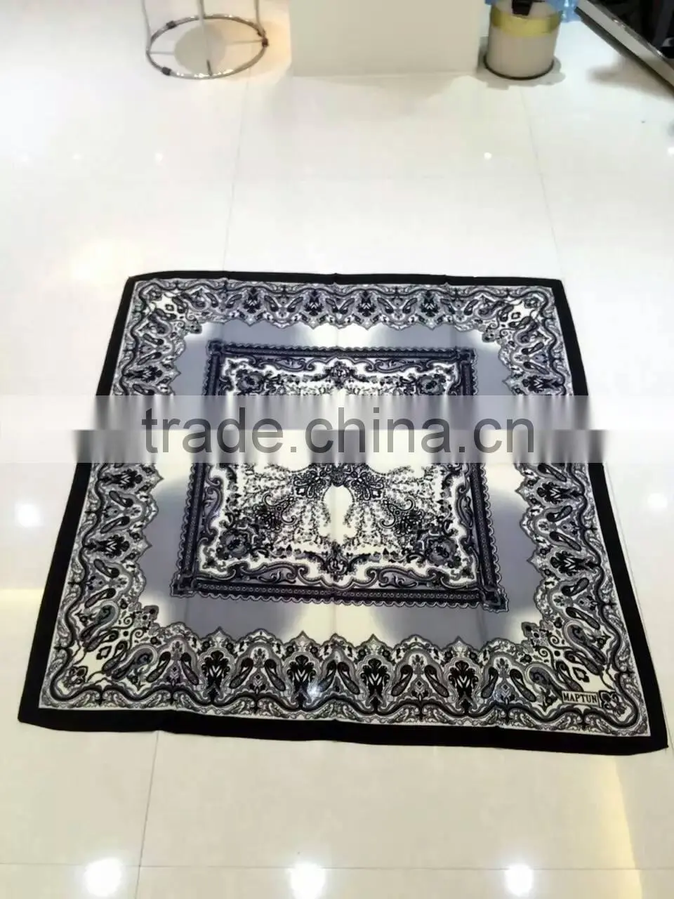 Popular silk muslim square scarf (Very beautiful,not slide)