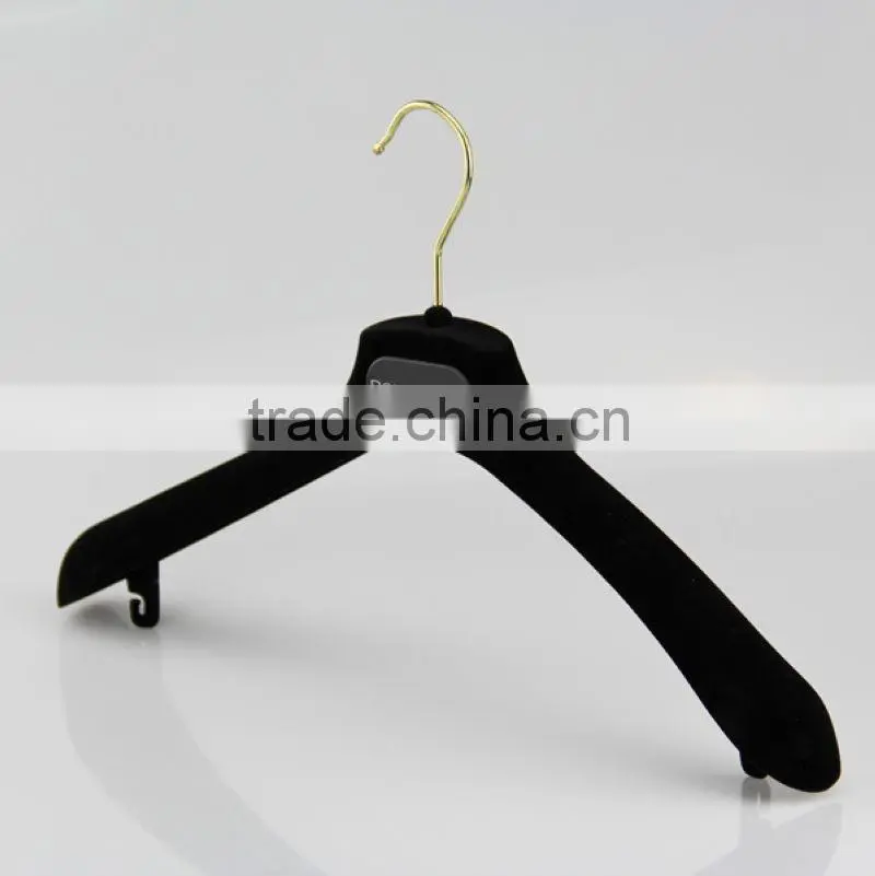 velvet hanger black wide shoulder plastic hanger for clothes