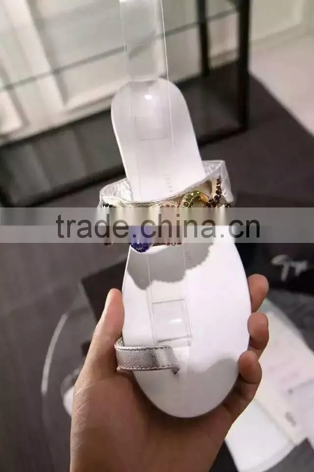 New design fashion flat summer sandals 2016 diamond gold chain brand flat sandals