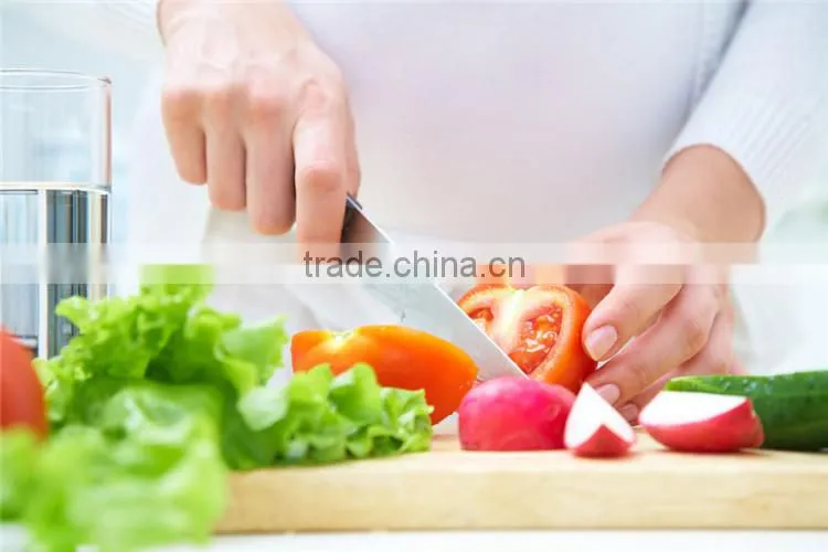Plastic slicer and peeler for vegetable
