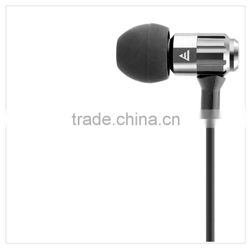 earphone with microphone mic speaker