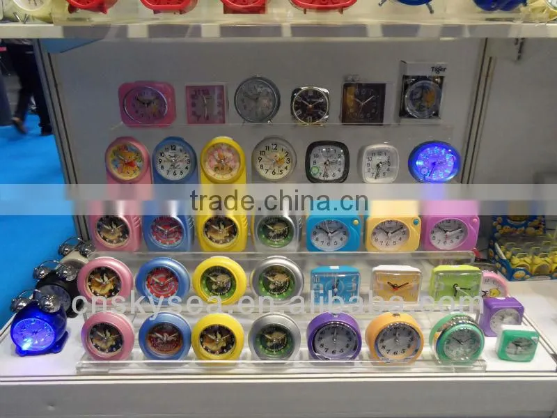 Decorative moving-Gear Wall Clock with Glass Cover