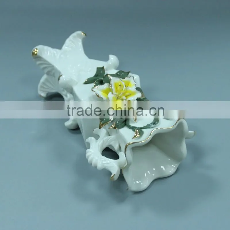 White high glazed ceramic flower vase